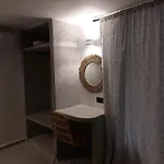 Nyaraló Apomero In Rochari *