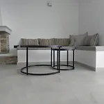Nyaraló Apomero In Rochari *