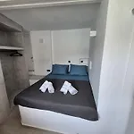 Nyaraló Apomero In Rochari