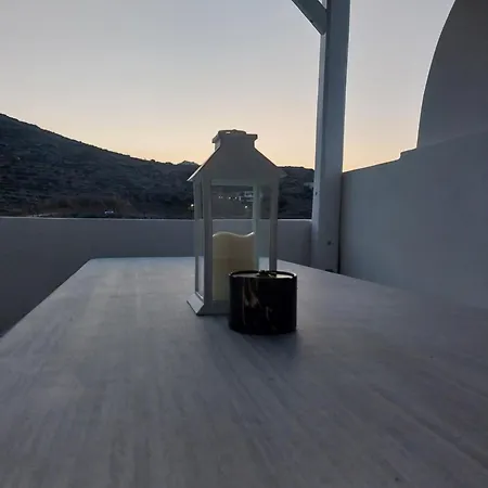 Apomero In Rochari Vakantiehuis Pánormos