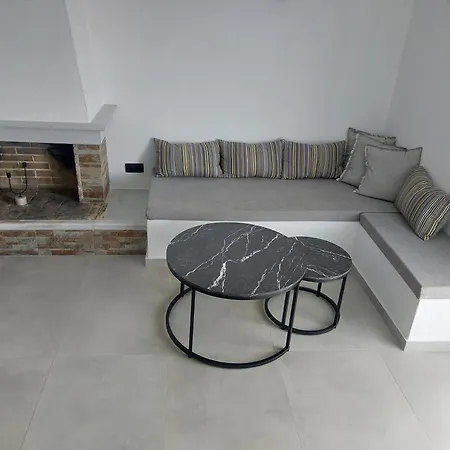 Σπίτι διακοπών Apomero In Rochari